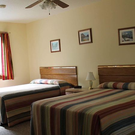 Round Top Riedlbauer'S Resort מראה חיצוני תמונה